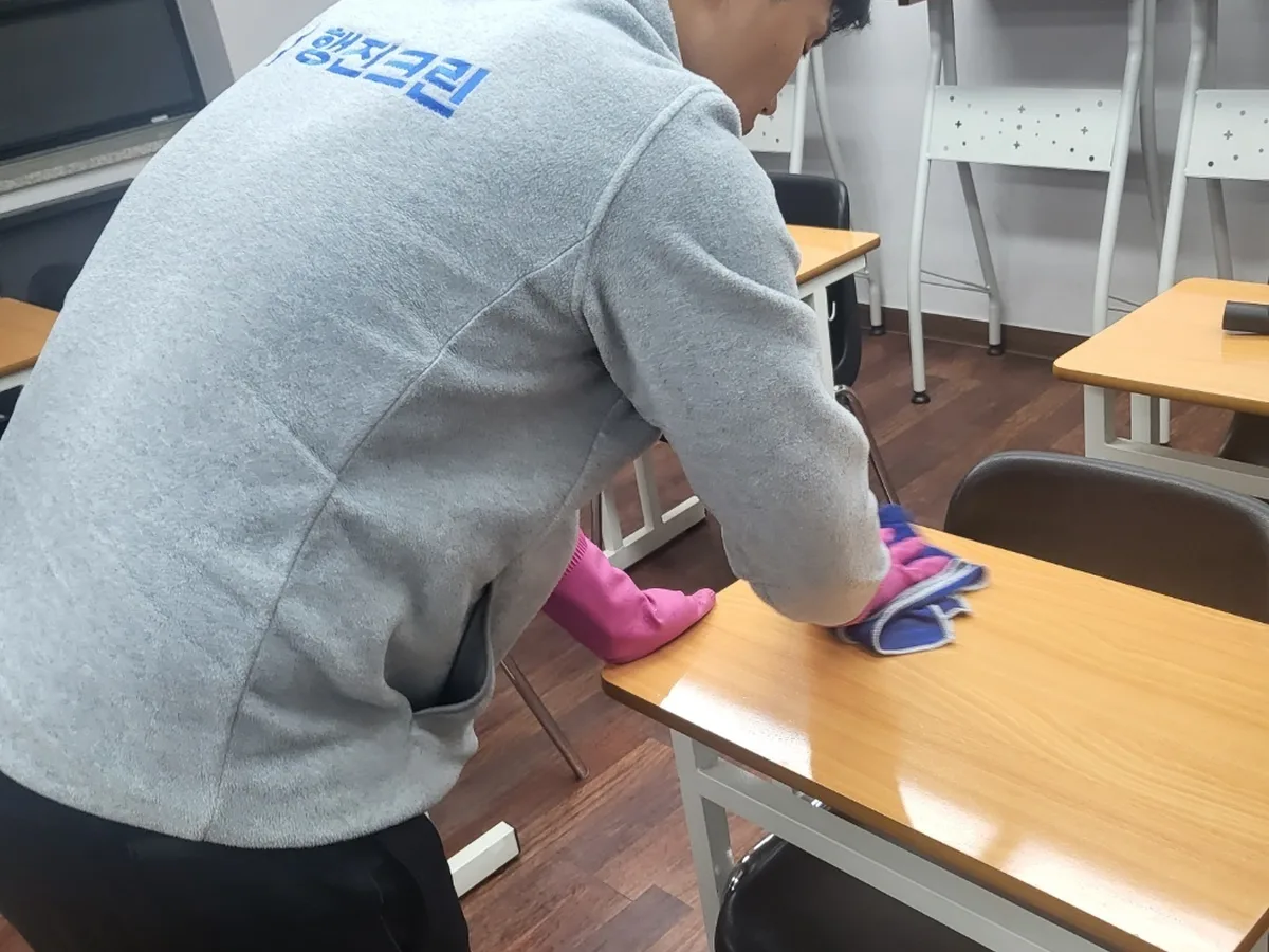 양양군 서면 유치원 책걸상 교실 위생청소 사례 - 행진크린
