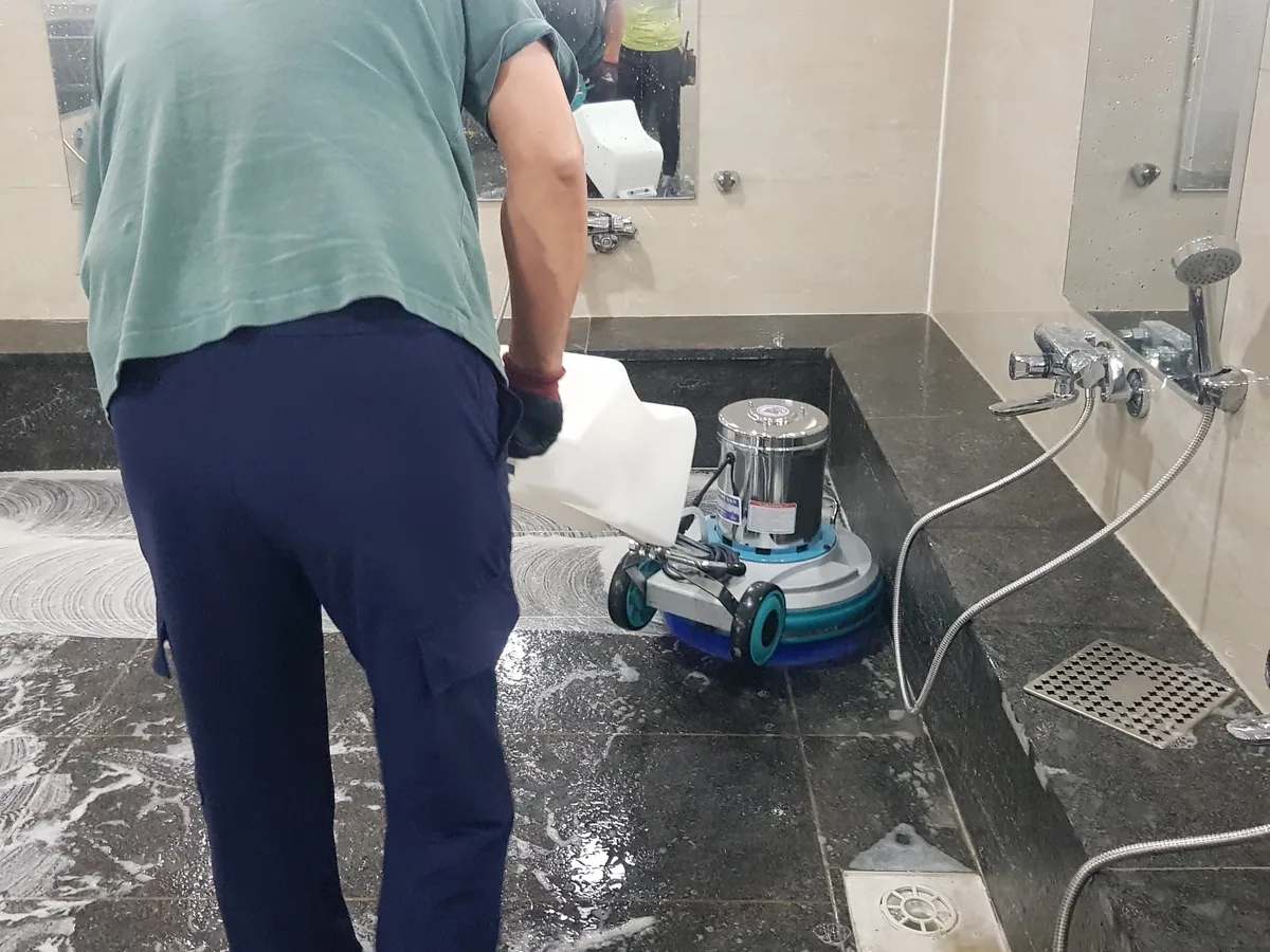 원주시 봉산동 찜질방 수전·샤워기 건식 사우나 위생청소 사례 - 행진크린